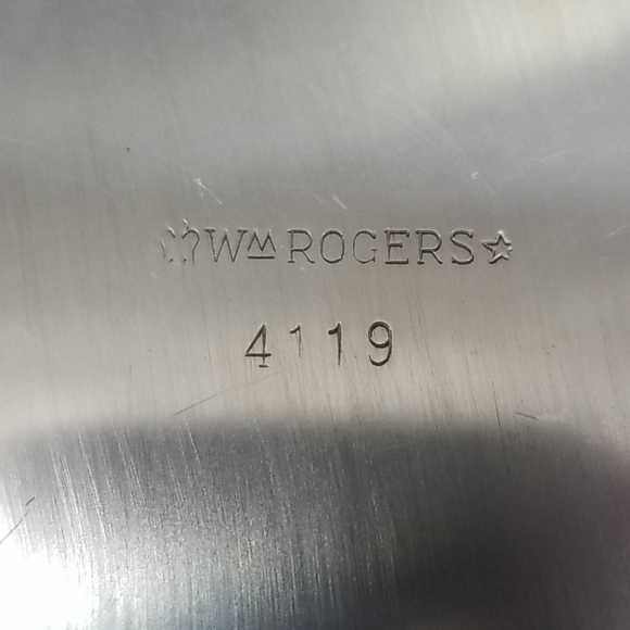 Lot of 2 WM Roger's Silverplate Oval Platters 12" x 7 " - Picture 4 of 12